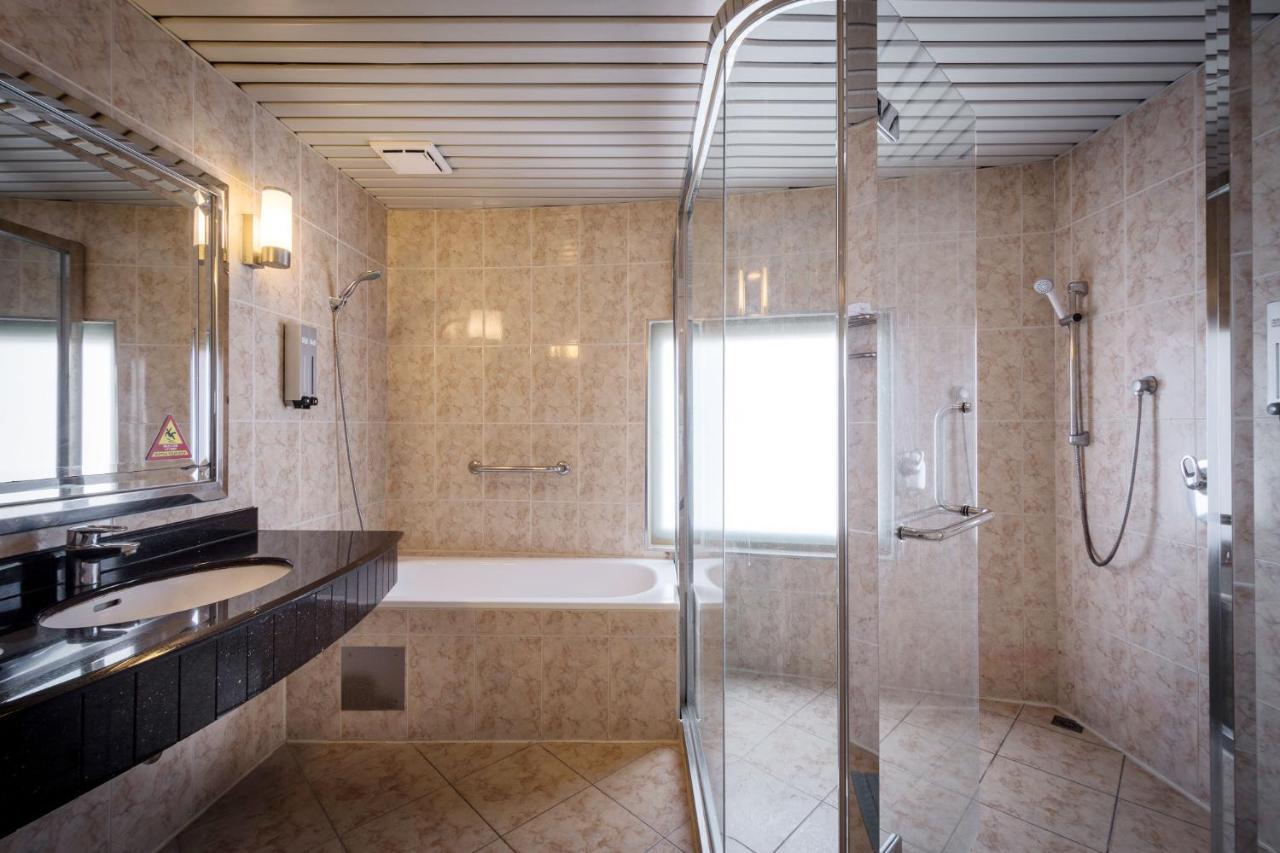 Guide Hotel Zhongli Zhongzheng Таоуан Екстериор снимка