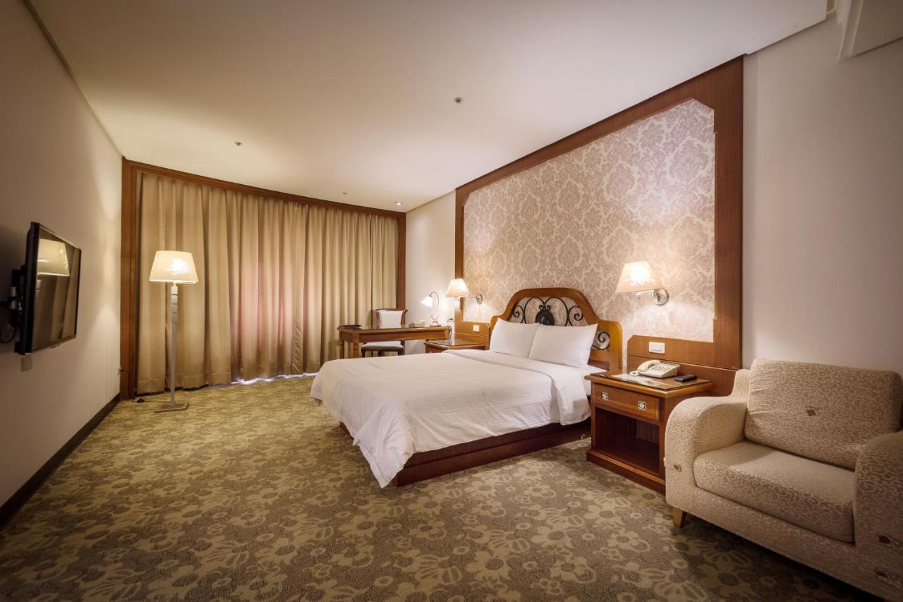 Guide Hotel Zhongli Zhongzheng Таоуан Екстериор снимка