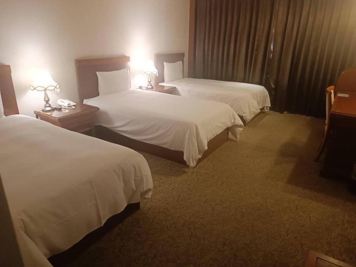 Guide Hotel Zhongli Zhongzheng Таоуан Екстериор снимка