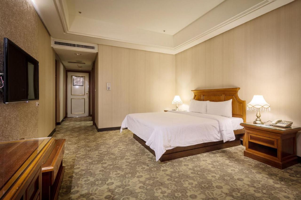 Guide Hotel Zhongli Zhongzheng Таоуан Екстериор снимка